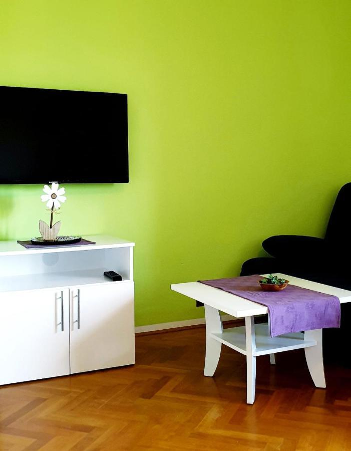 Istranova Apartments Ровинь Экстерьер фото