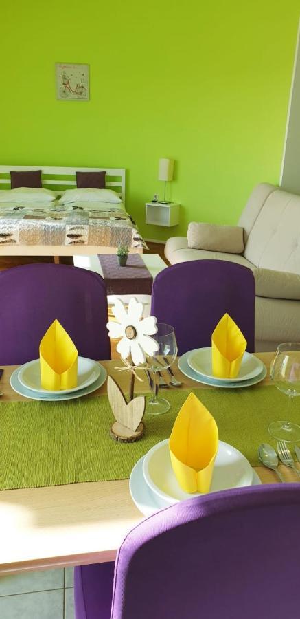 Istranova Apartments Ровинь Экстерьер фото