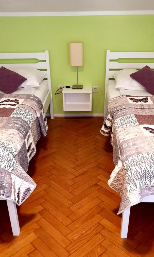 Istranova Apartments Ровинь Экстерьер фото