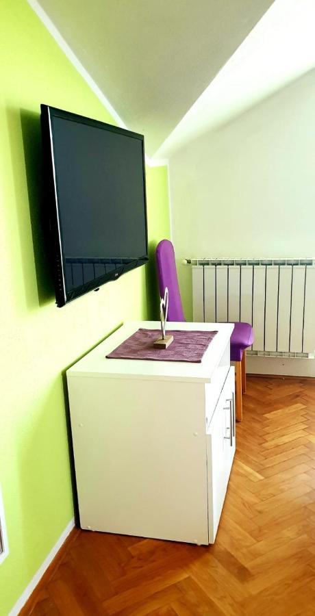 Istranova Apartments Ровинь Экстерьер фото