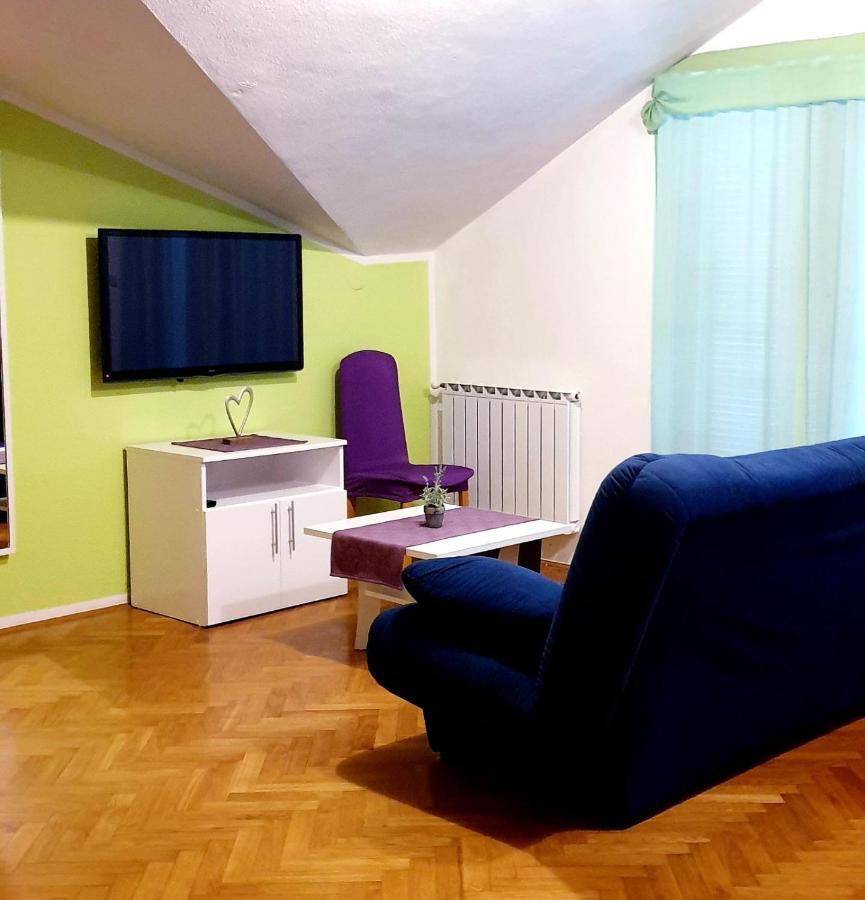 Istranova Apartments Ровинь Экстерьер фото