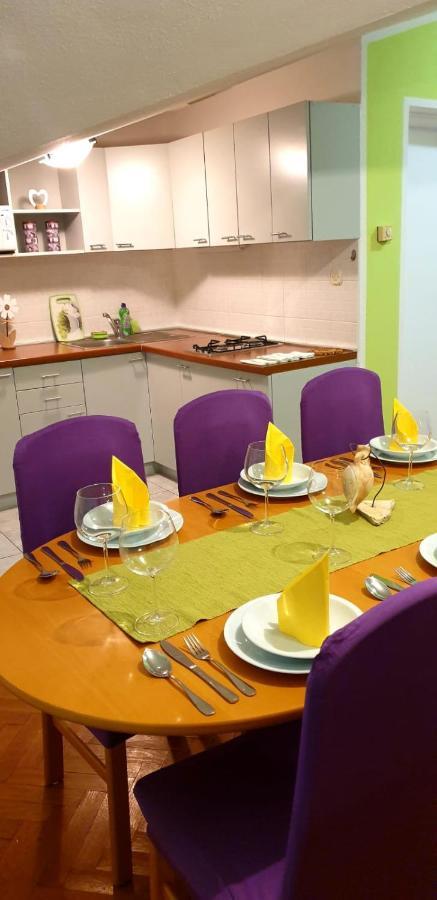Istranova Apartments Ровинь Экстерьер фото