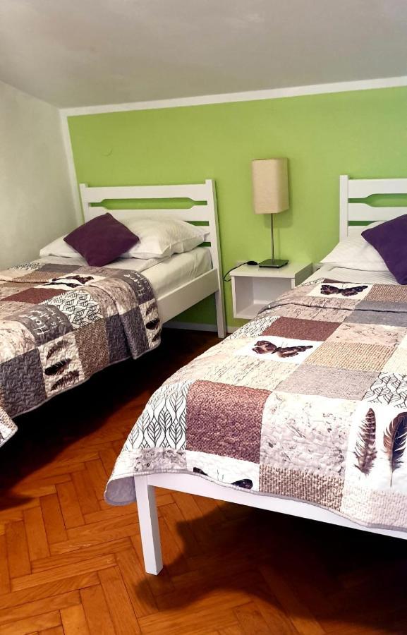 Istranova Apartments Ровинь Экстерьер фото