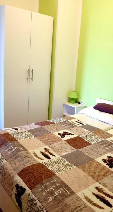Istranova Apartments Ровинь Экстерьер фото