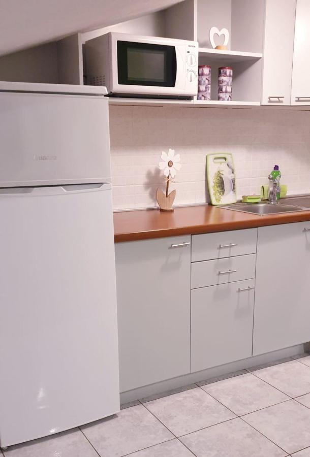 Istranova Apartments Ровинь Экстерьер фото