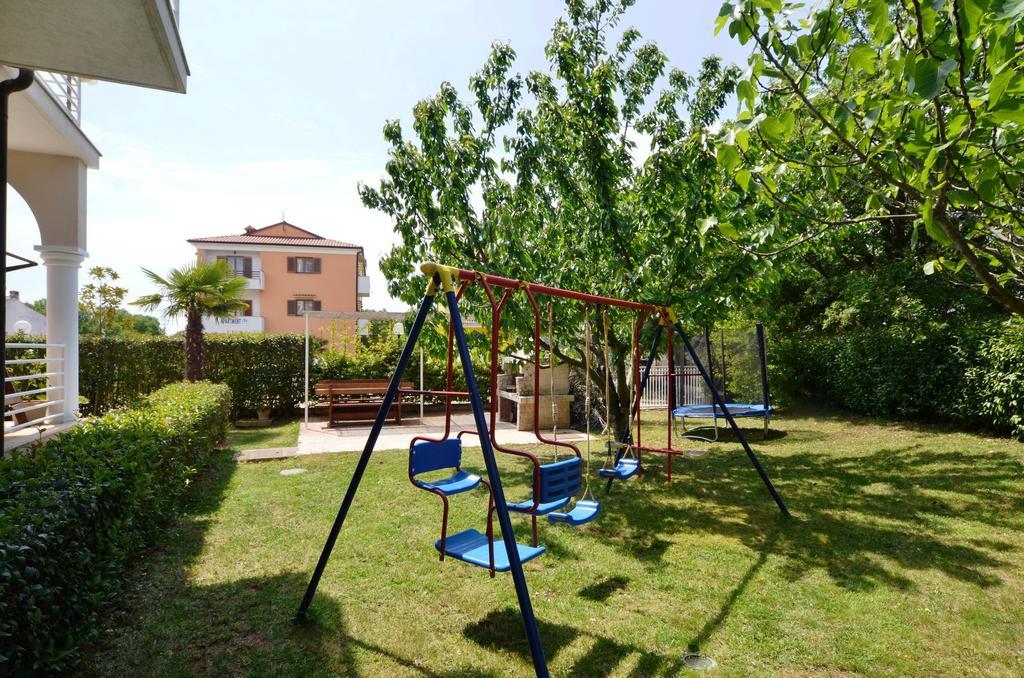 Istranova Apartments Ровинь Экстерьер фото